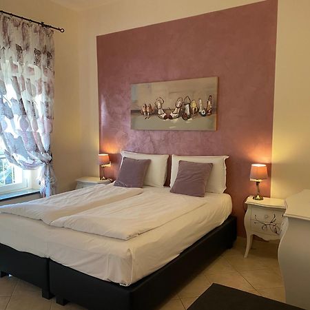 Betty'S House Bed & Breakfast Lazise Eksteriør bilde