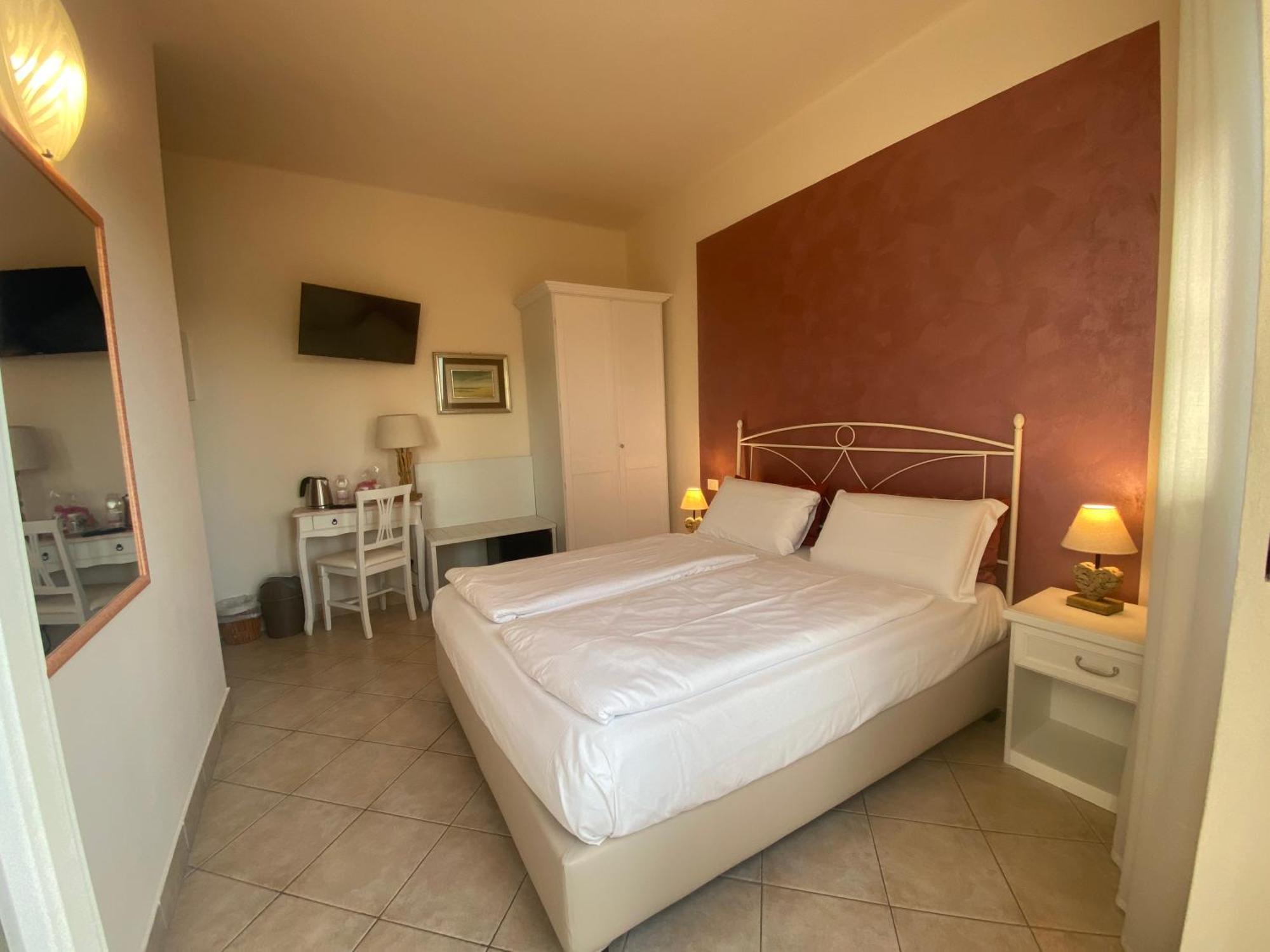 Betty'S House Bed & Breakfast Lazise Eksteriør bilde