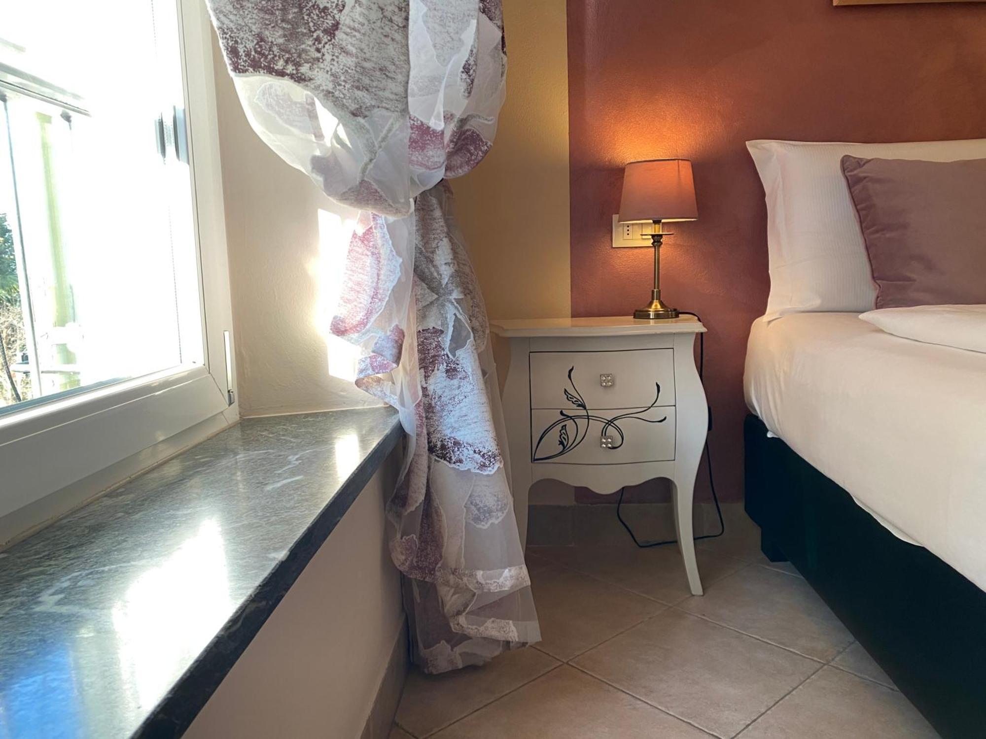 Betty'S House Bed & Breakfast Lazise Eksteriør bilde